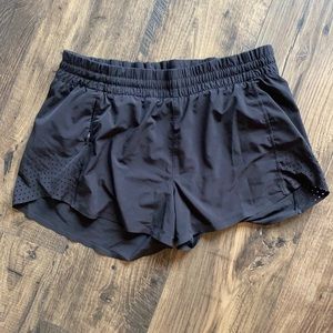 Athletes 3” hustle shorts